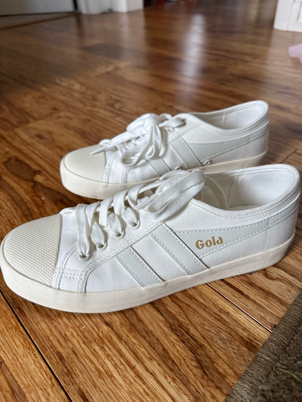 Gola Women's Off-White Canvas Low-Top Sneakers with Gold Logo